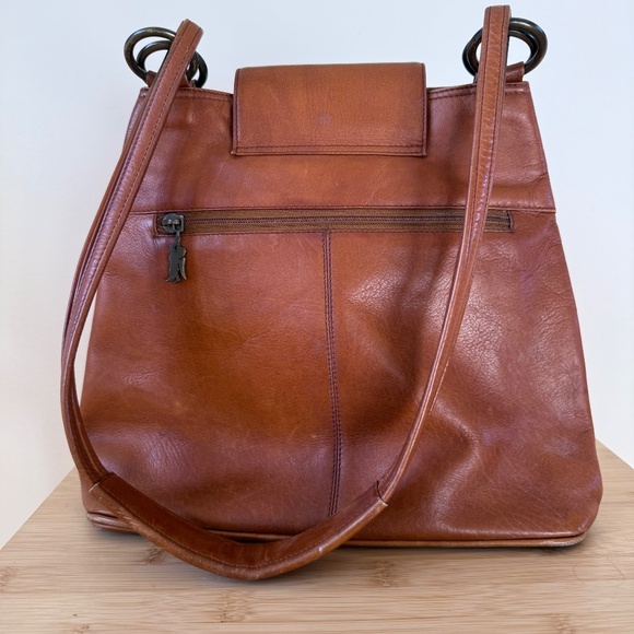 Beautiful Vintage 90s Rich cognac leather shoulder bag - Picture 2 of 11